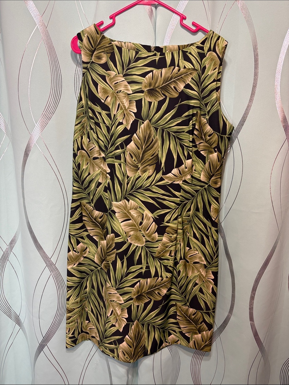 Danny & Nicole Olive and Black Tropical Shift Dress